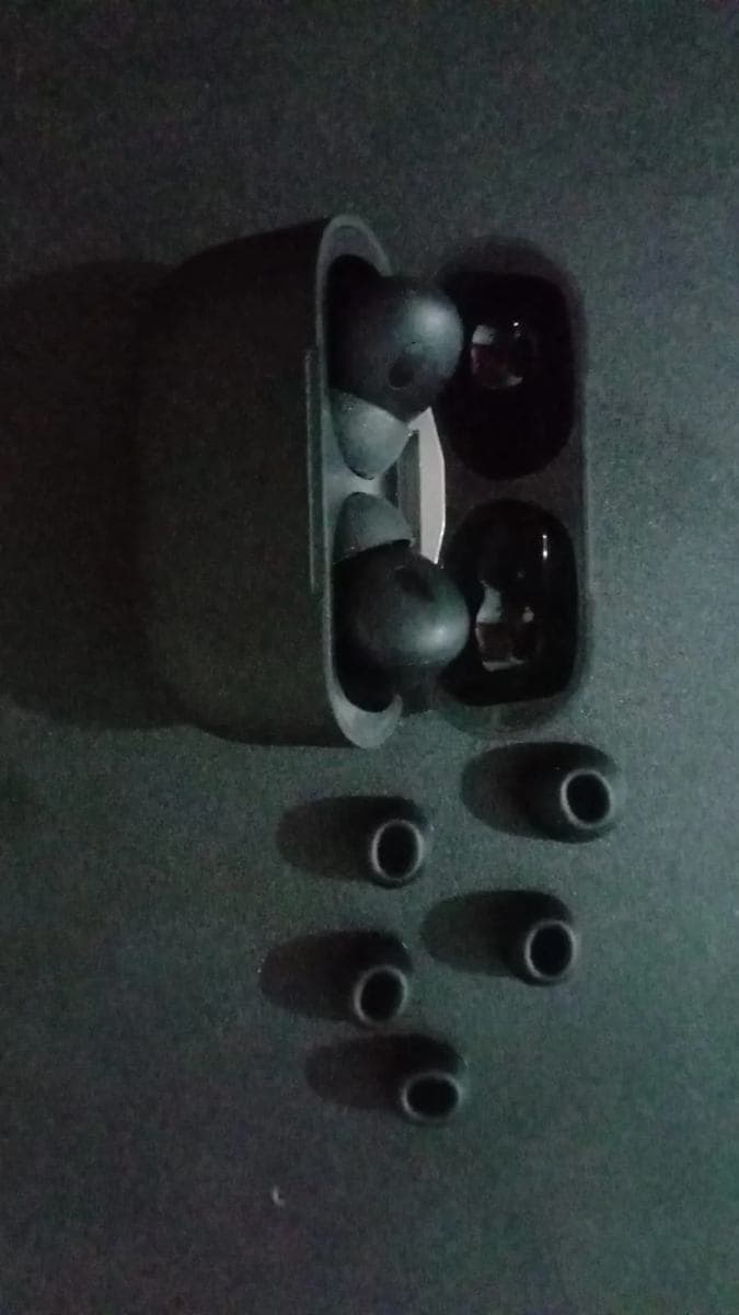 Black super base 3 earbuds thumbnail 4